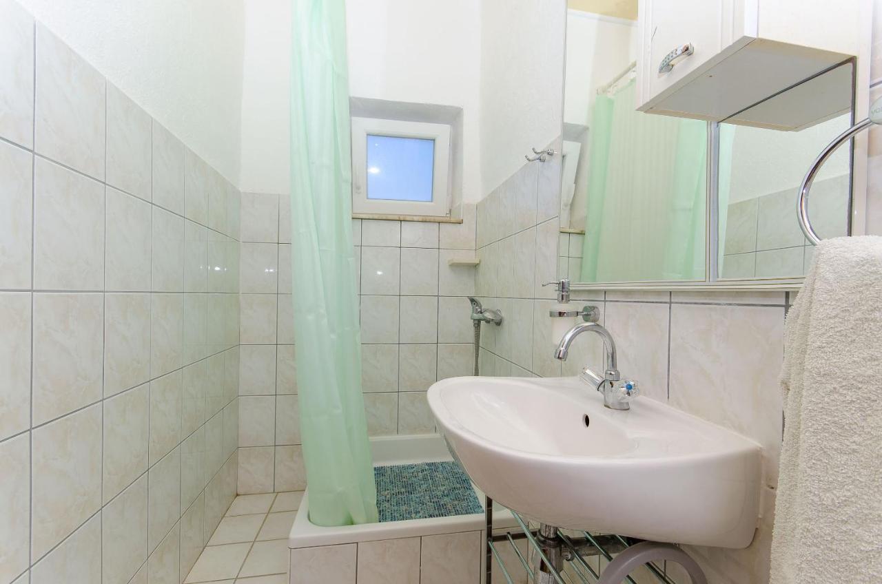 Rooms Nikola Тучепи Екстер'єр фото